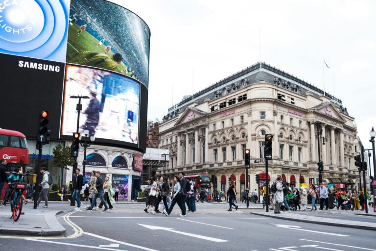piccadilly circus